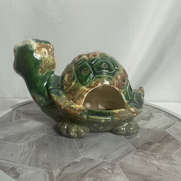 Vintage Handmade Ceramic Turtle Luminary Planter Signed “Marnel” 7-24 - Picture 4 of 9